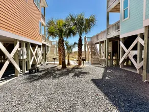Atlantic Waves: 7-Schlafzimmer Ozeanfront-Rückzugsort in Oak Island, perfekt für große Gruppen. - Image 3