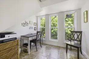 Holley House - Image 5