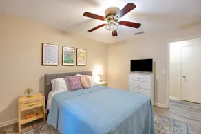 Historic Downtown Hideaway - Image 5