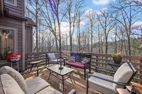Upscale Mountain Home Near Trails - Image 3