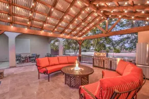 Low Rates! Grand Resort, 1 Acre of Privacy. - Image 5