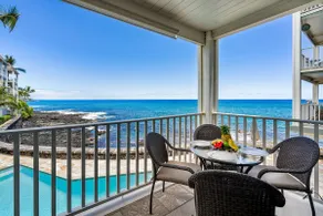 Oceanfront Gem, Walk to Beach/Town, AC, Elevator - Image 2