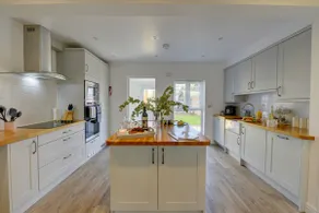 Charming Country Cottage near Cotswolds Sleeps 8 4 bathrooms Kineton Near M40 Gaydon - Inspire Homes - Image 4
