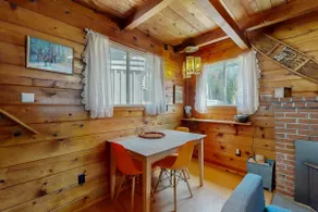 Cozy & comfortable mountain cabin with great Government Camp location - Image 2