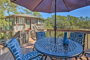 Walk to Harbour Town: Airy Treehouse w/ Bikes - Image 5