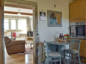 Club House - Image 5