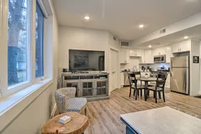 Centrally Located Traverse City Condo 1 Mi to Bay - Image 5