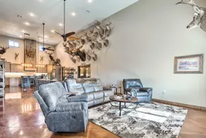 Kansas Hunting Lodge: Pets & Large Groups Welcome! - Image 5