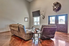 Kansas Hunting Lodge: Pets & Large Groups Welcome! - Image 4