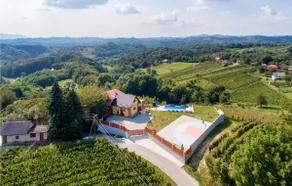 Awesome Home In Cestica - Image 2