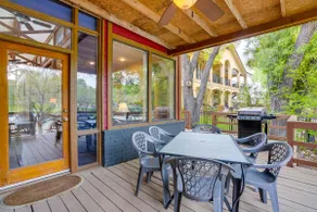 NEU! Guadalupe Riverfront House mit eigenem Dock! - Image 2