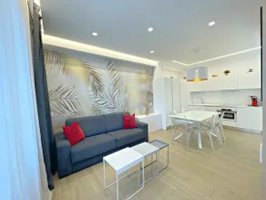 2-bedroom apartment on the harbor with parking D - Image 2