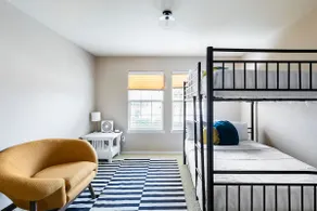 Family Retreat: Fast Wi-Fi, Dedicated Workspace. - Image 5