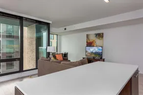 Stylish 2 Bedroom | Near Dulles Airport - Image 4