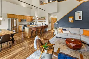 THE CLYDE – Your Cozy & Luxurious Mt. Hood Retreat - Image 2