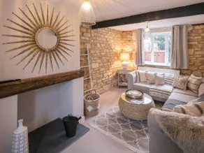 Yew Tree Cottage - Image 2