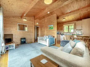 Field Lodge - E4380 - Image 4