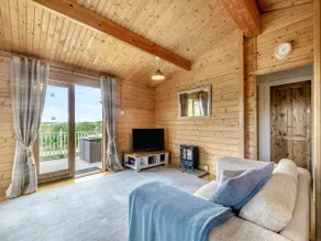Field Lodge - E4380 - Image 2