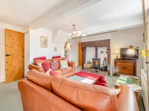 HOLLOW CREEK COTTAGE - 28012 - Image 3