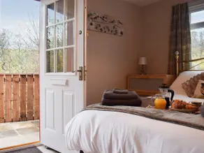 Pheasant Lodge - Image 5