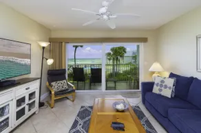 Beachgoers Dream Condo - Image 2