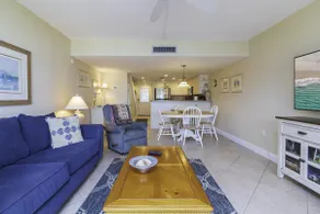 Beachgoers Dream Condo - Image 4