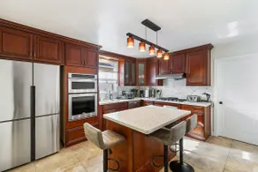Luxo Stays |Beach Time| 3bd2ba #quiet #freeway - Image 3
