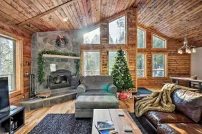 Luxury Mountain Getaway in Fairplay w/ Deck! - Image 5