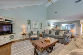 Smukke Pet Friendly Sea Pines Hjem, gratis cykler, adgang til pool, gå til stranden - Image 3