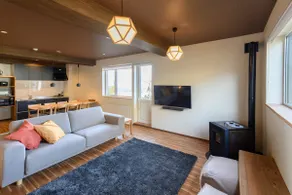 Iroha Nozawa, Ichi apartment - Image 4