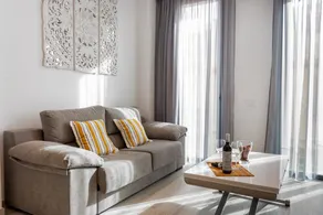 Duplex 2BD 2BTH & terrace-Malaga City Center - Image 5