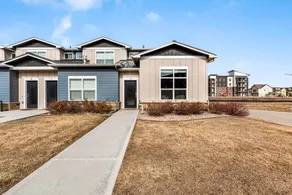 Modern Townhome Steps from the Brewery District! - Image 2