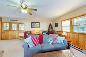 Lakefront Dog-Friendly Oasis with Kayaks & Beach - Image 4