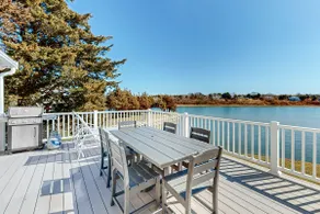 Updated Waterfront Gem on Saltwater Town Cove with - Image 3