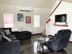 The Farmhouse - Image 4