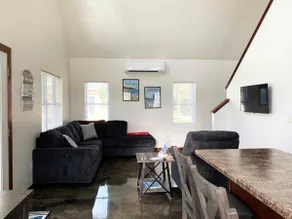 Beach Bungalow - Image 4