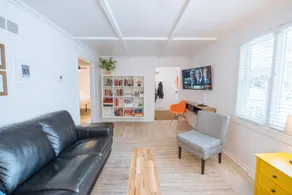 Downtown Baileys Harbor Retreat · Walk to Dining - Image 4