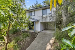 Billabong | 4 Bedroom, 2 Bathroom, Sleeps 9 - Image 2