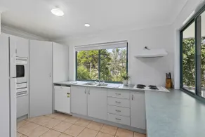 Billabong | 4 Bedroom, 2 Bathroom, Sleeps 9 - Image 4