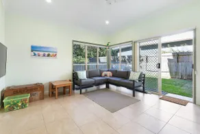 Samarinda Green | 4 Bedroom, 2 Bathroom, Sleeps 8 - Image 5