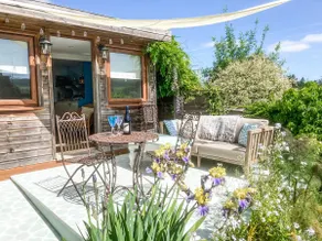 Cenwulf Cottage - Image 2
