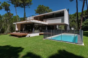 Designer house for 12 in the heart of Carilós woods - Image 2