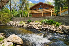 3-CottageExclusiveRetreat HotTubs Walk to Beach - Image 3