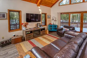 Dog-Friendly, Relaxing: Cabin in the Woods for 8 - Image 5