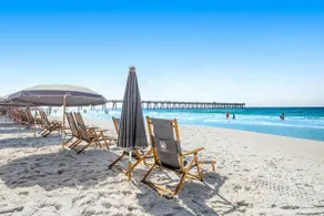 11th-floor oceanfront condo with pool Gulf & pier views with laundry - Image 5
