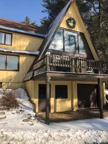 Chalet on Private Alderbrook Lake - Image 2
