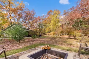 Dog-Friendly Cottage with Hot Tub & Lake Access - Image 3