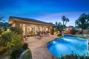 Denne baghave er fantastisk!  Virkelig en PGA West Desert Oasis! - Image 2