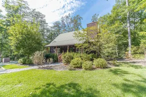 Private Cabin Hot Tub, Pool Table, Gardens, Hiking - Image 2