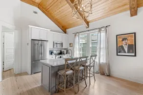 Dette hus er et 3 soveværelse, 2 badeværelser, der ligger i New Orleans, LA. - Image 2